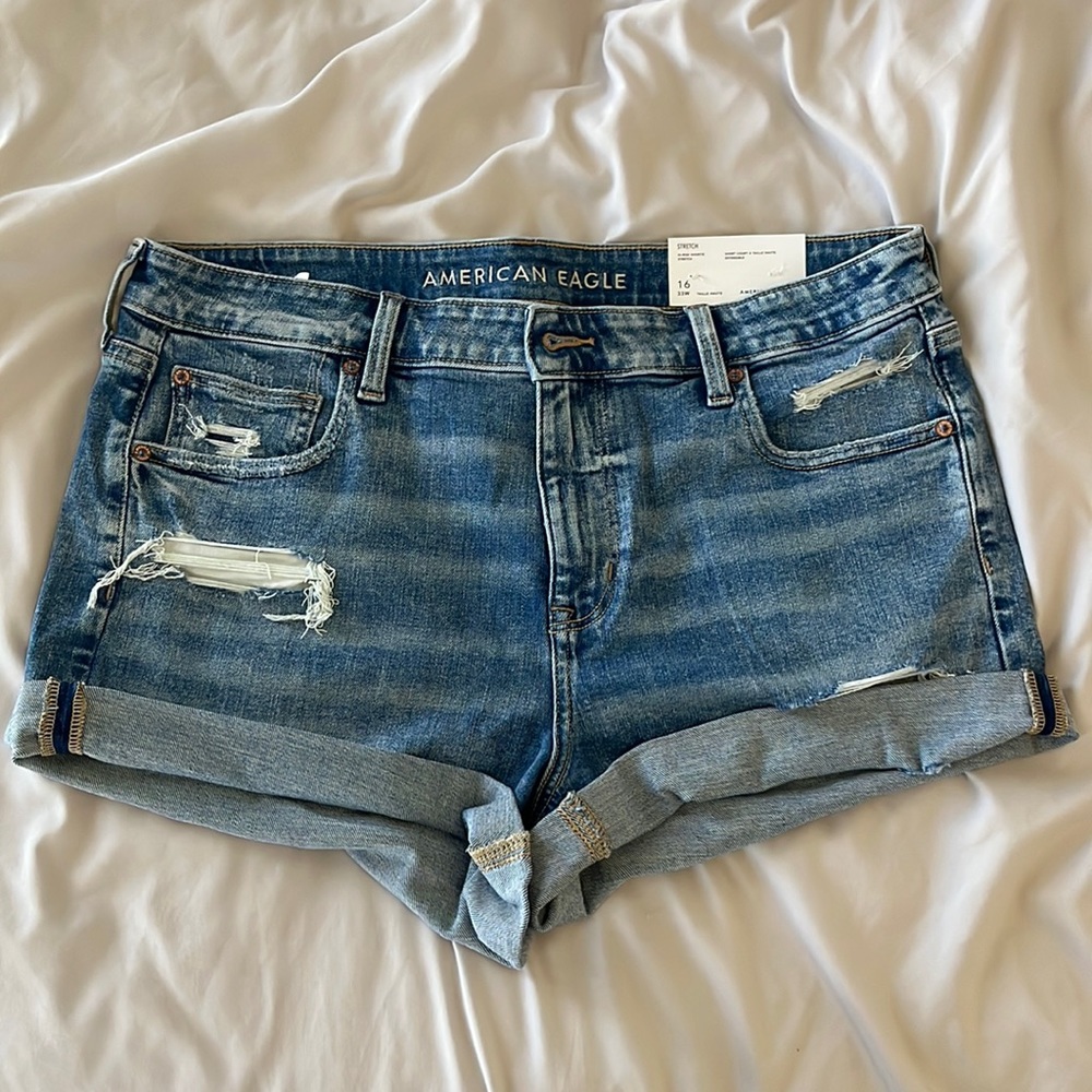 American eagle NEVER WORN high rise shortie stretch shorts